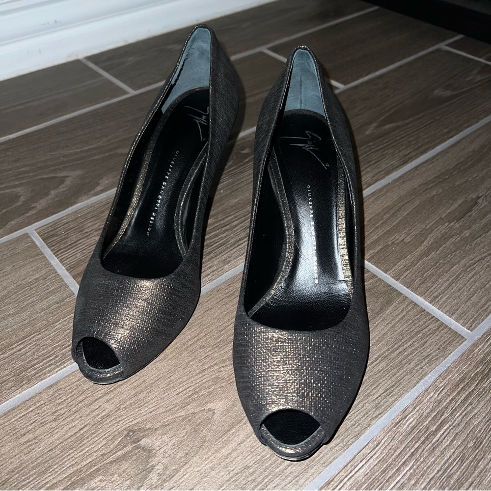 Giuseppe Zanotti metallic peep toe pumps